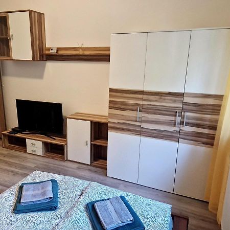 C22 Apartman Budapest Bagian luar foto